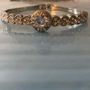Diamond bracelet with hook